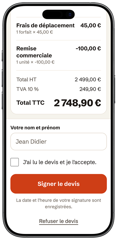 La page de signature du devis, sur le téléphone du client : le total, le nom, la case à cocher et le bouton Signer le devis
